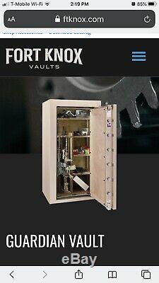 Fort Knox Gun SAFE Huge Hunting Storage Mint Condition Vault Retails 5k+ Cabinet