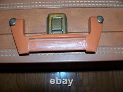 NICE 47 Factory Original Browning Hard Rifle Case. 30-06 Semiauto Gun Storage