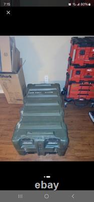 Pelican Hardigg Mobile Military Surplus 12-Rifle Gun Hard Case Storage Used