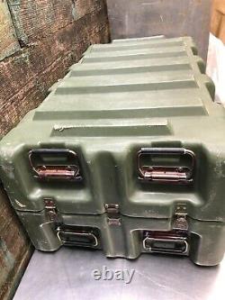 Pelican Hardigg US Military Weapons Shipping Storage 12 Rifle Gun Rack Hard Case